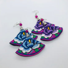 Load image into Gallery viewer, Blue/Purple Rose Earrings