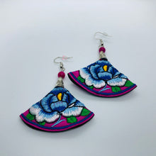 Load image into Gallery viewer, Blue/Purple Rose Earrings